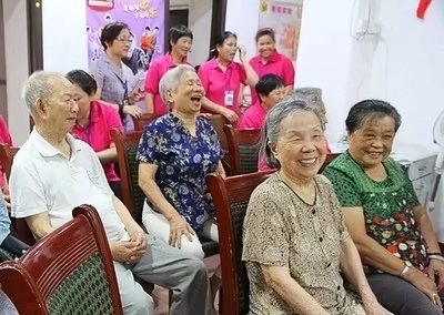 武漢民政四項實招破局“養(yǎng)老院難題”，力推健康服務進社區(qū)